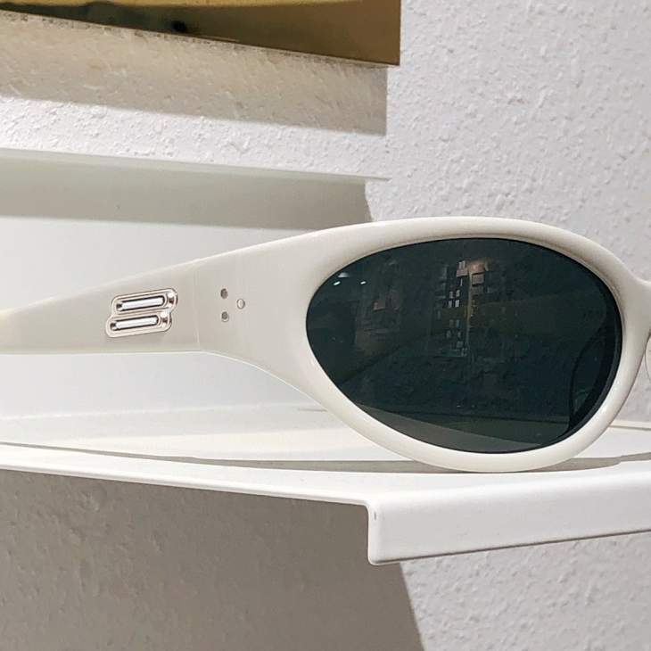 Picture of Gentle Monster Sunglasses _SKUfw65330628fw